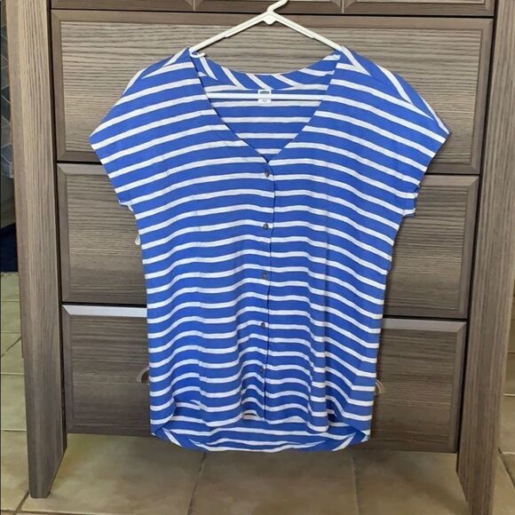 Blue & white stripe button-up top - Picture 5 of 9